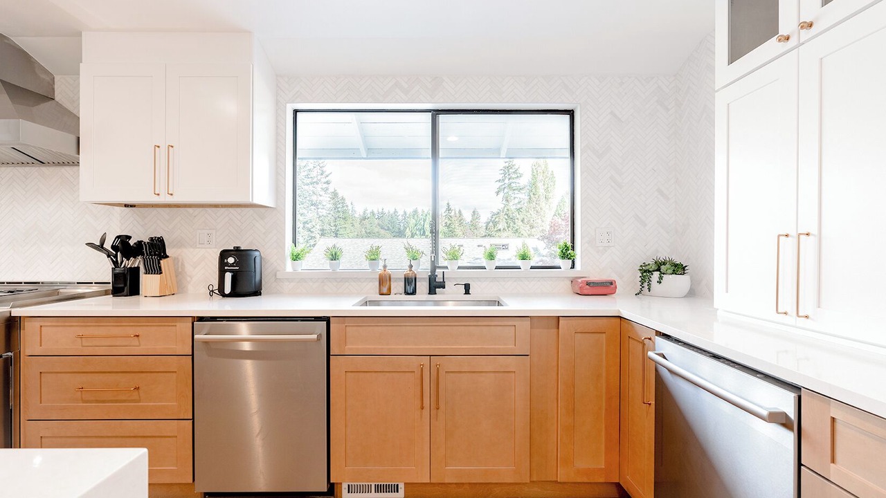 Photo of Kitchen in Northeast Bellevue