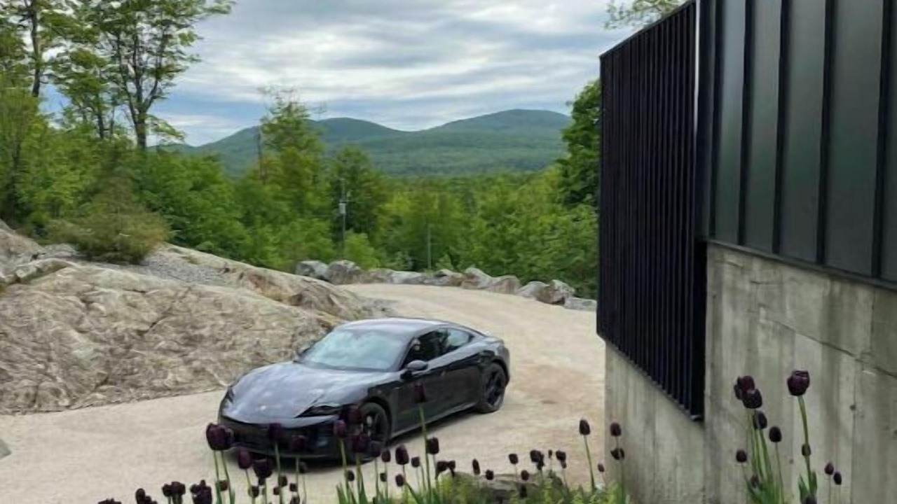 Photo of Outdoor in Bolton-Est