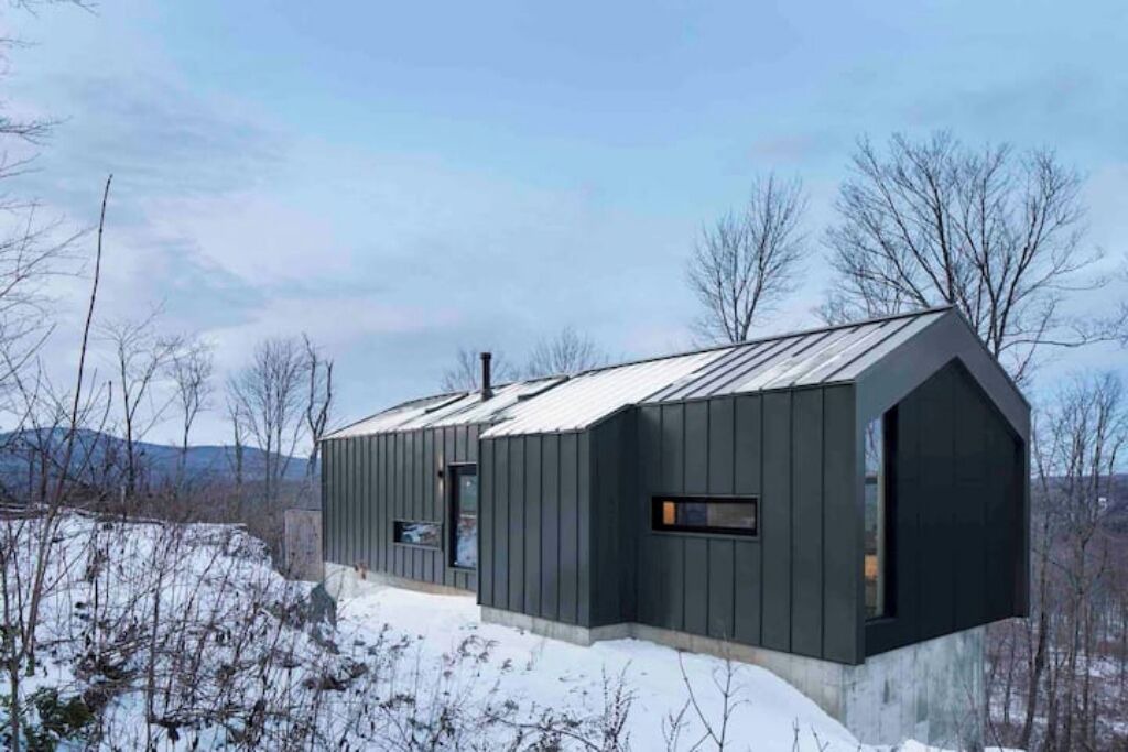 Photo of Outdoor in Bolton-Est
