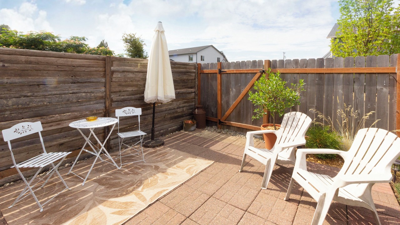 Photo of Others in Silverton