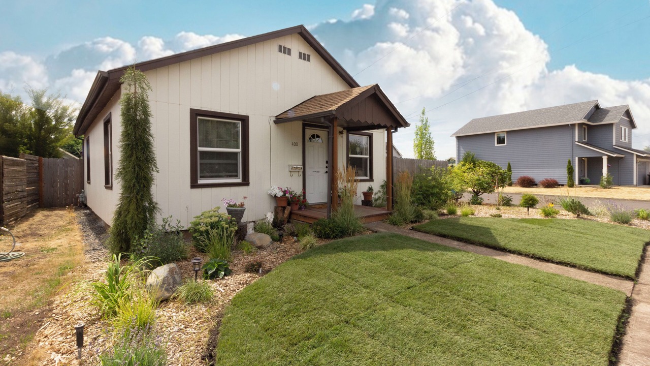 Photo of Others in Silverton