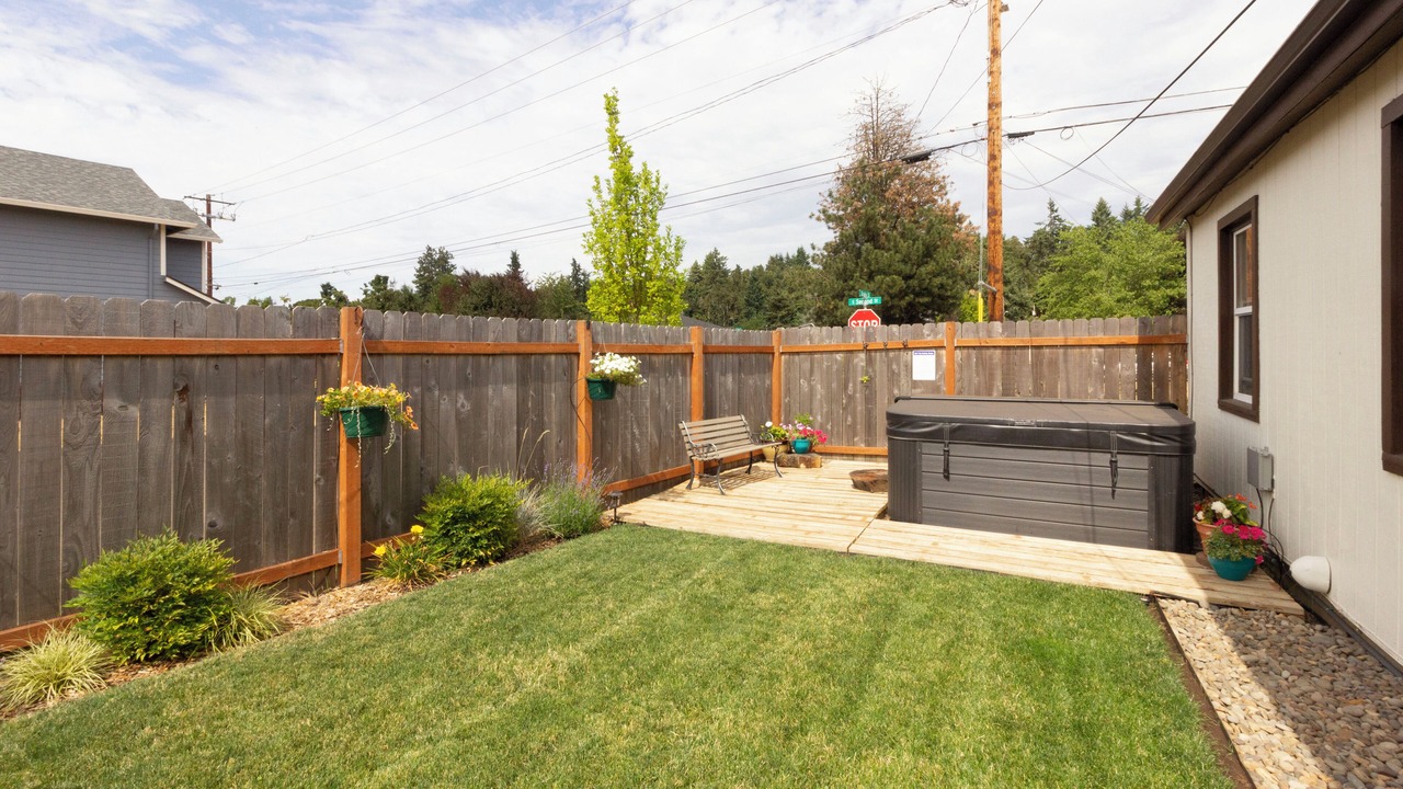 Photo of Others in Silverton