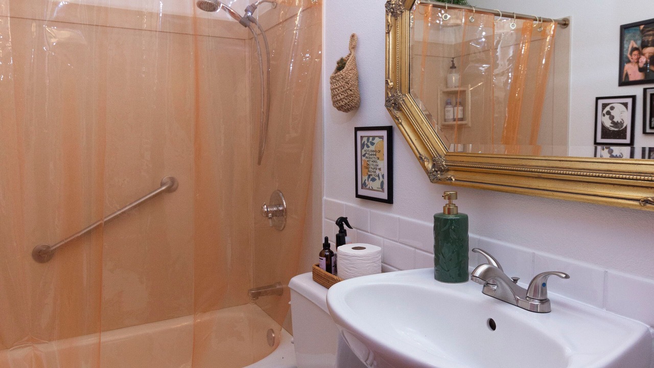 Photo of Others in Silverton