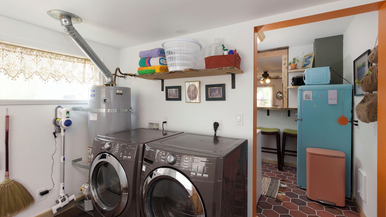 Photo of Others in Silverton