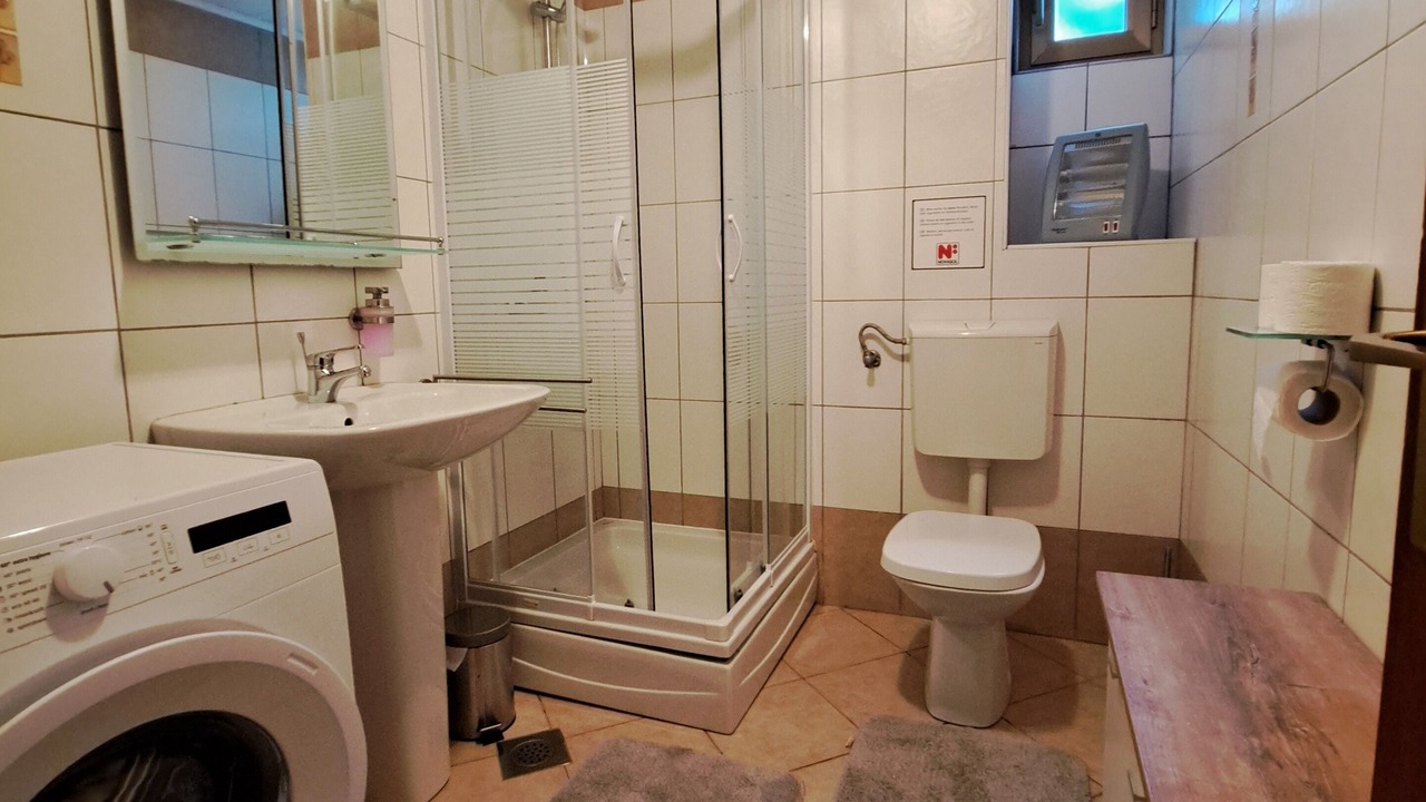 Photo of Bathroom in Omisalj