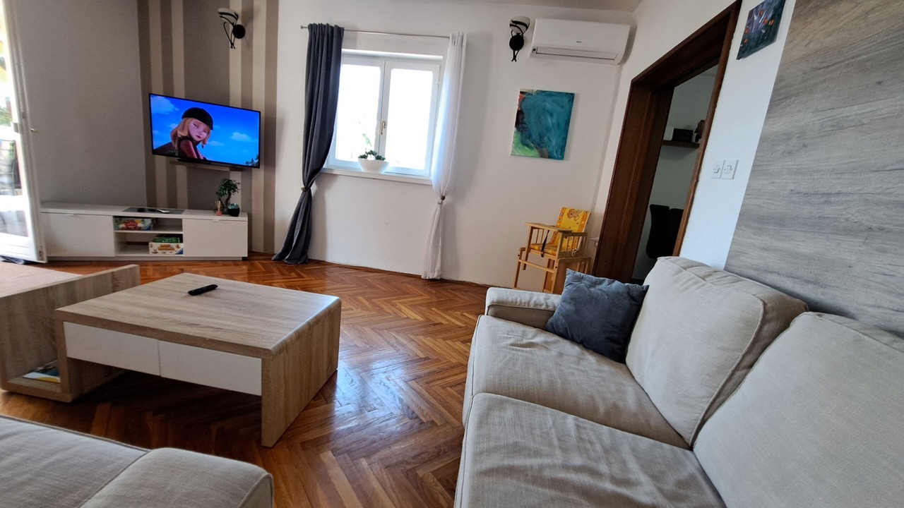 Photo of Livingroom in Omisalj
