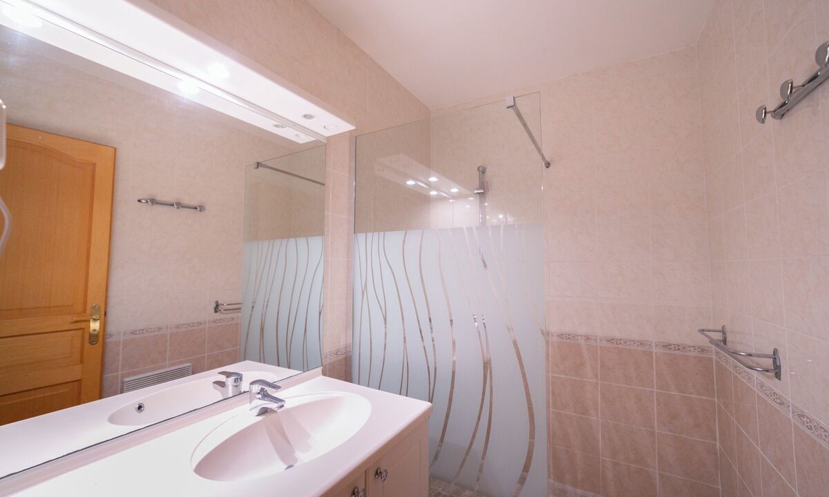 Photo of Bathroom in Elne