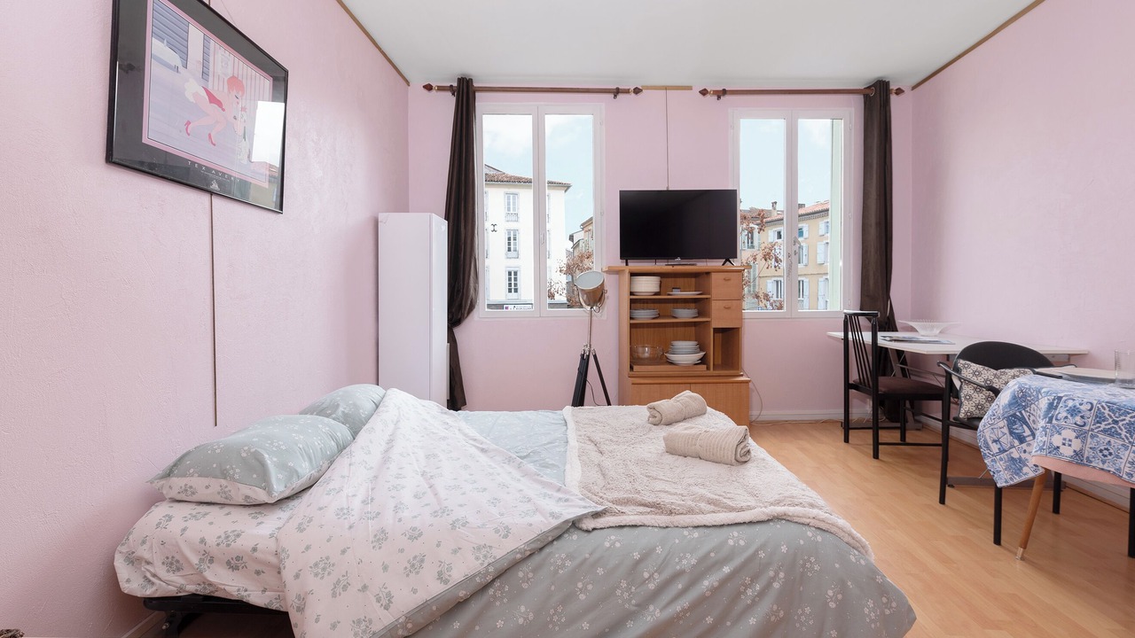 Photo of Bedroom in Saint-Girons