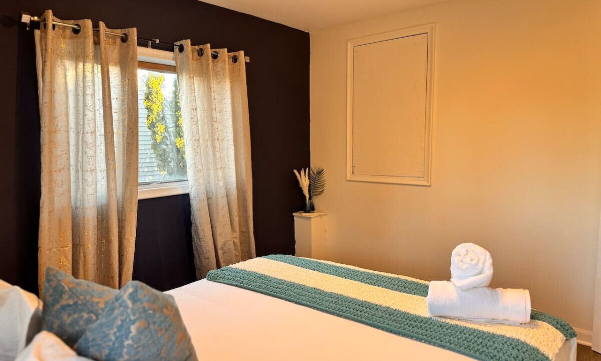 Photo of Bedroom in Ann Arbor