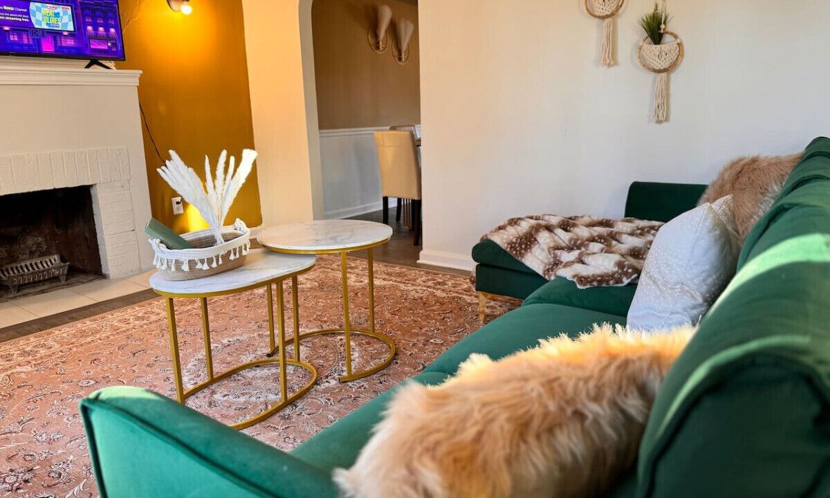 Photo of Livingroom in Ann Arbor
