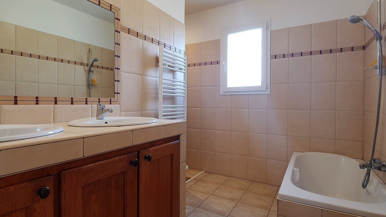 Photo of Bathroom in Beaufort