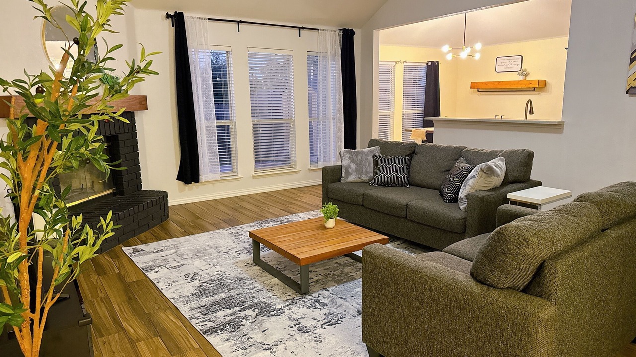 Photo of Livingroom in South Arlington