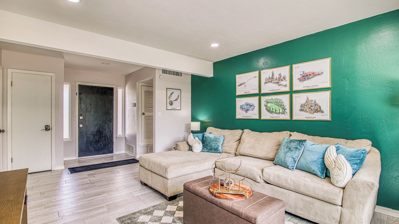 Photo of Livingroom in Biggs Field