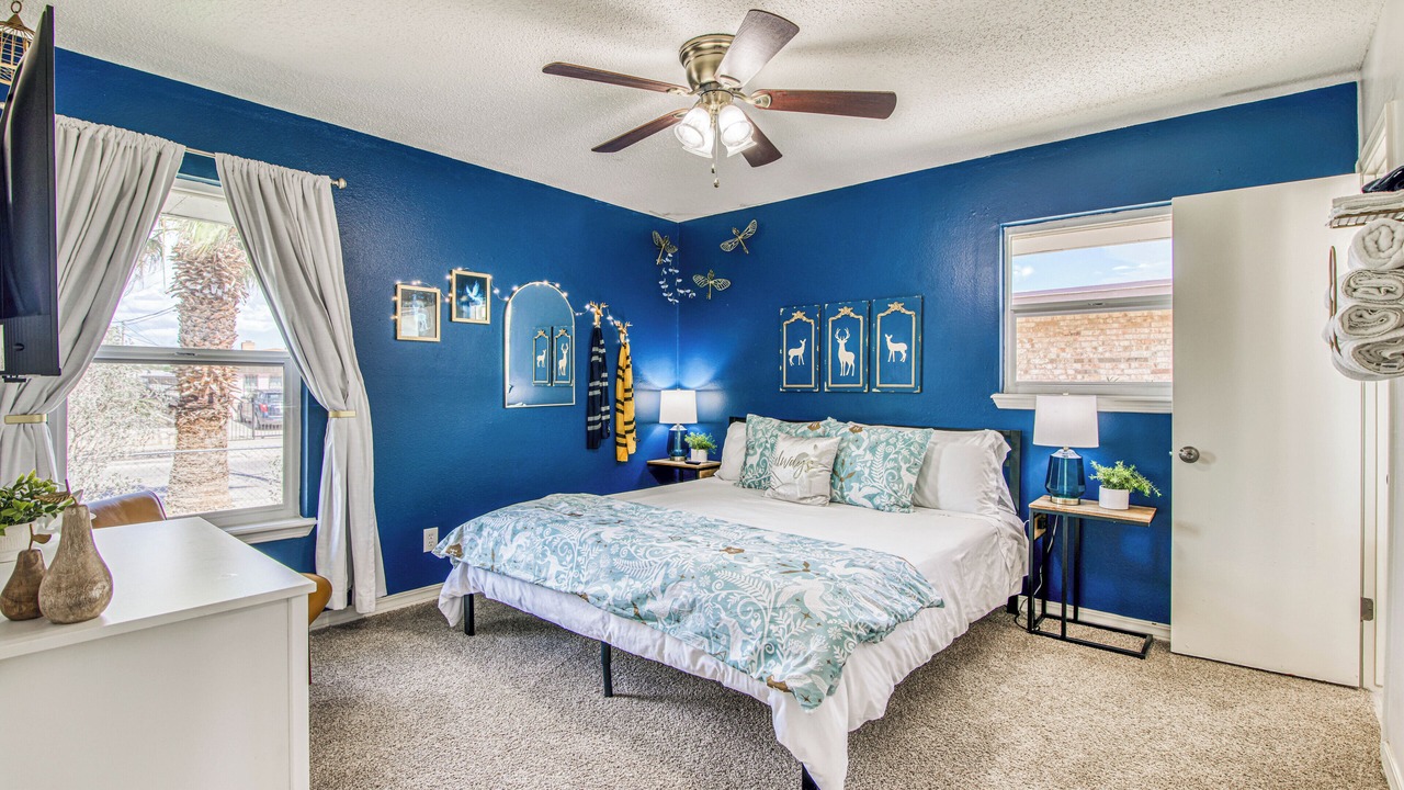 Photo of Bedroom in Biggs Field