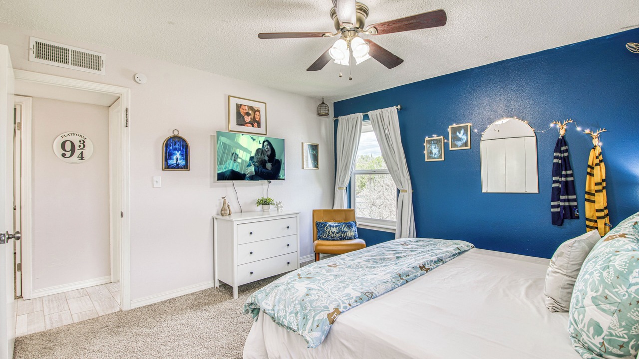 Photo of Bedroom in Biggs Field