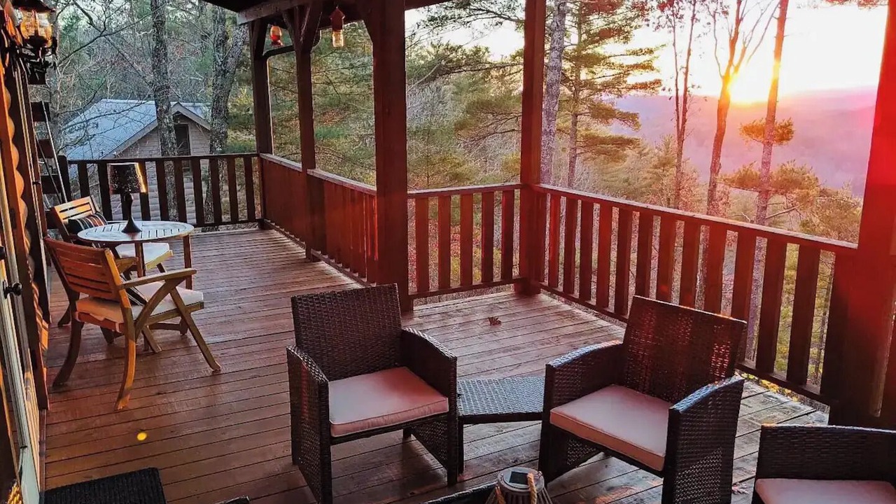 Photo of Patio Balcony in Hidden Lake