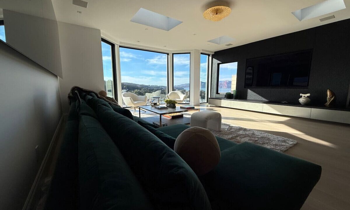 Photo of Livingroom in Pacific Heights