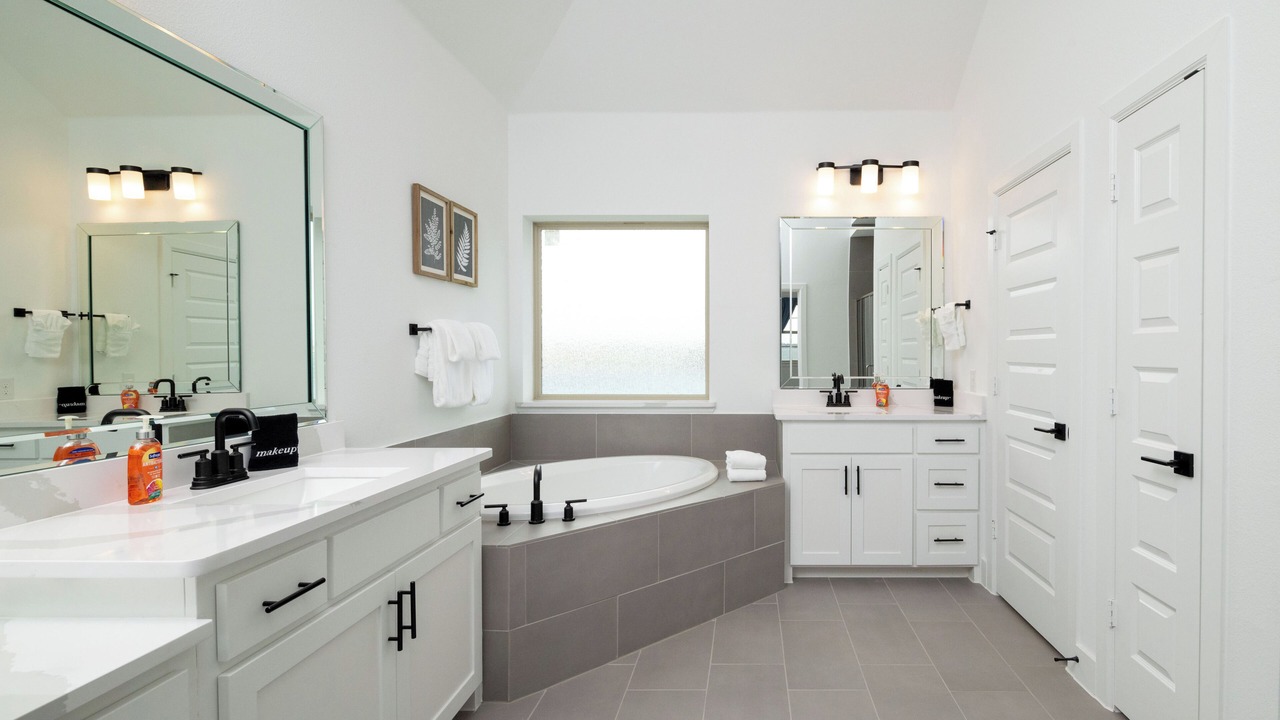 Photo of Bathroom in Rowlett