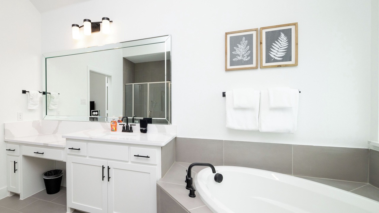 Photo of Bathroom in Rowlett