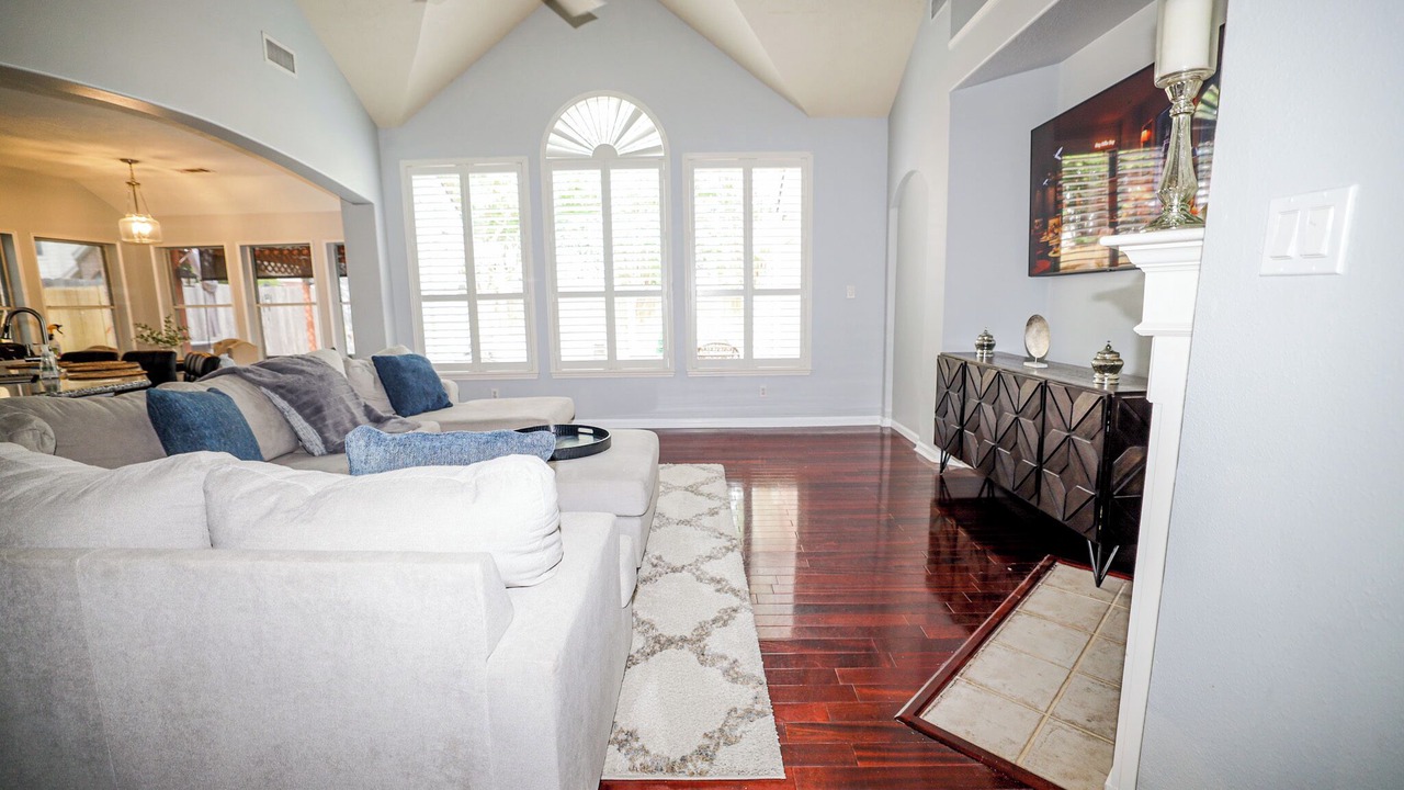 Photo of Livingroom in Sugar Land