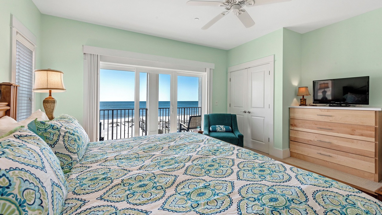 Photo of Bedroom in Gulf Shores