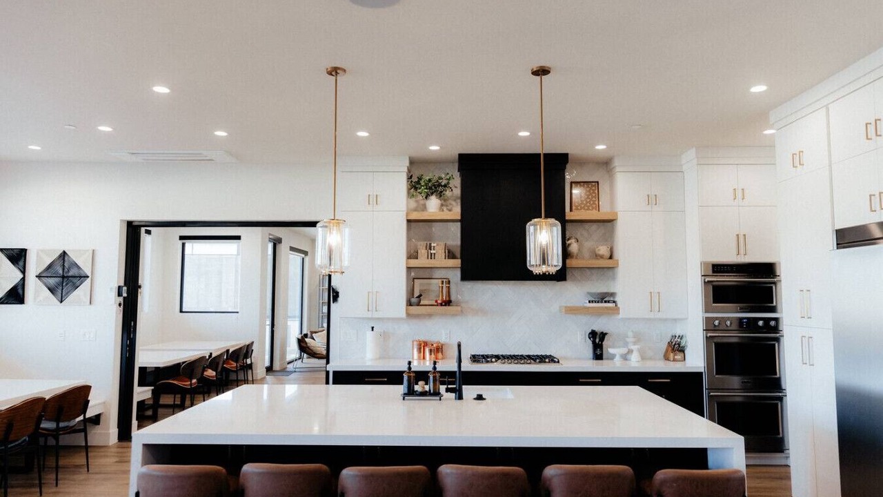Photo of Kitchen in Hurricane
