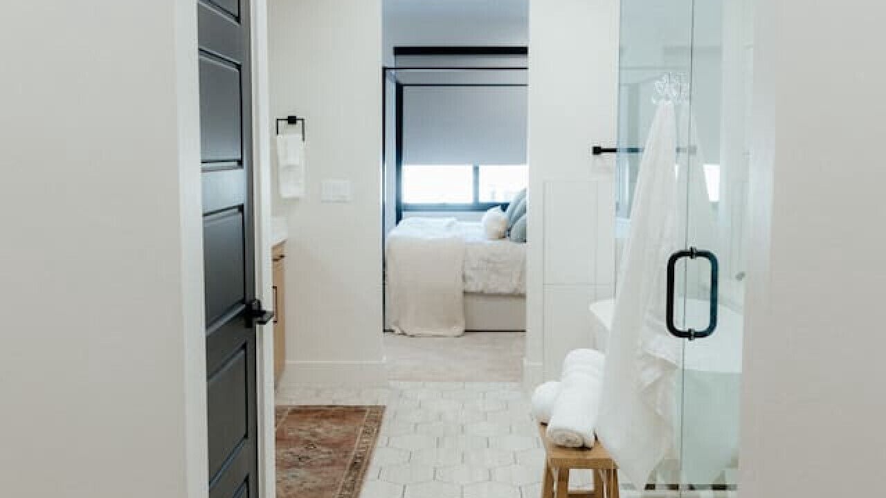 Photo of Bedroom in Hurricane
