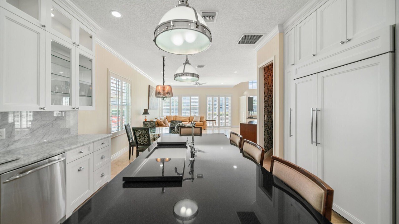 Photo of Others in Tropic Isle