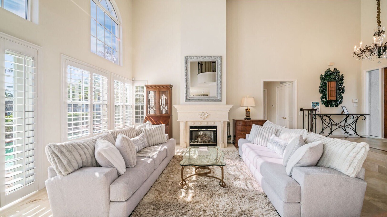 Photo of Livingroom in Tropic Isle