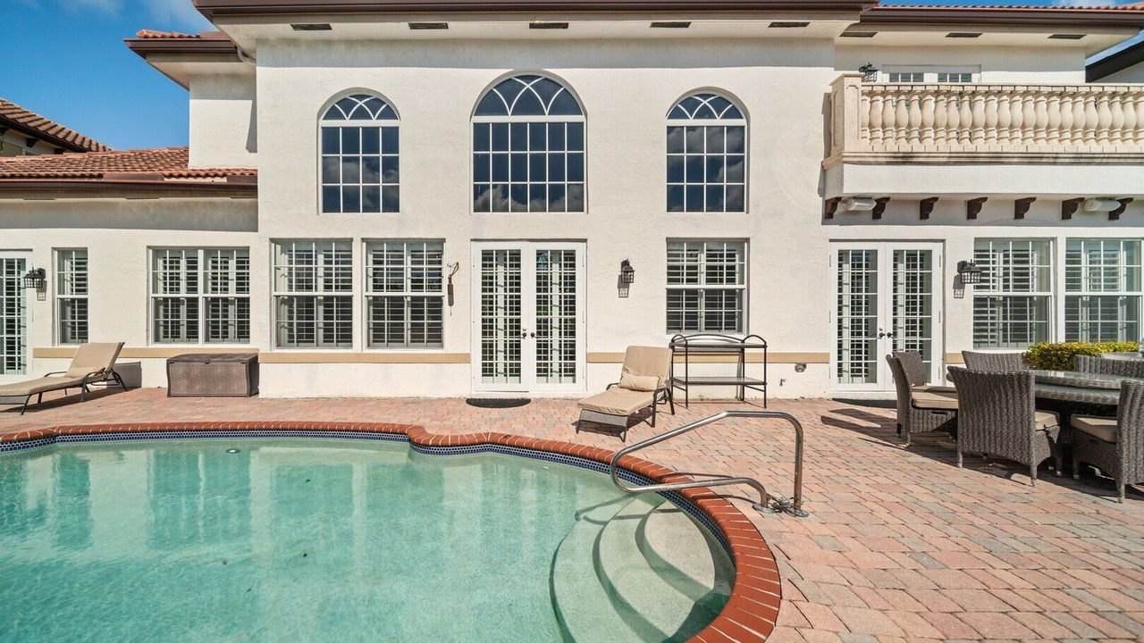 Photo of Outdoor in Tropic Isle