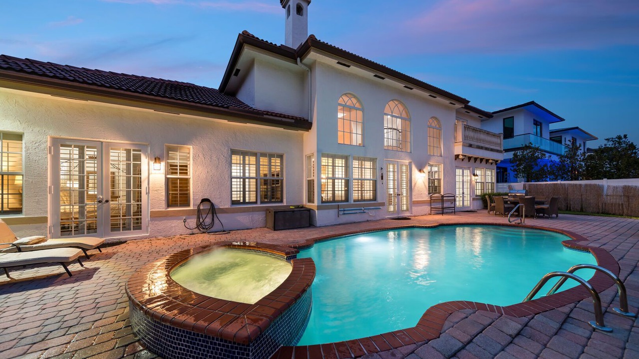 Photo of Outdoor in Tropic Isle