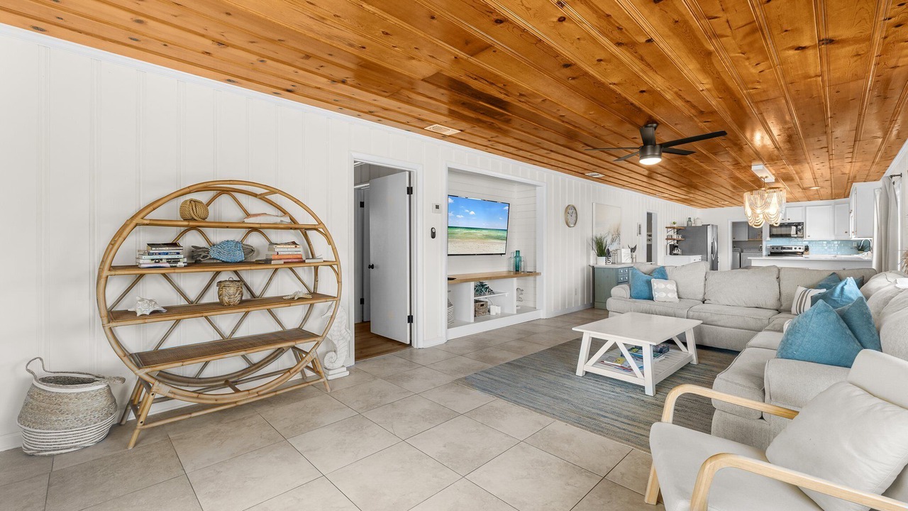 Photo of Livingroom in Kiska Beach