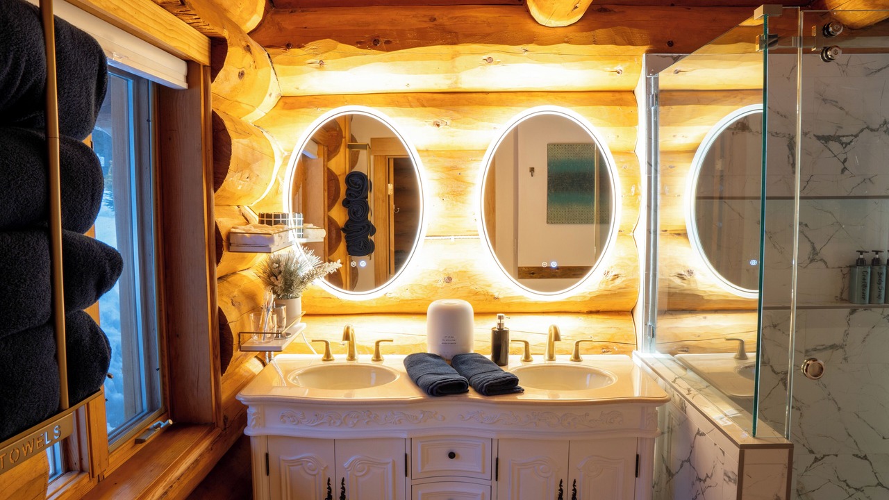 Photo of Bathroom in White Pass