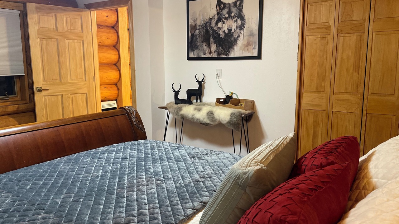 Photo of Bedroom in White Pass