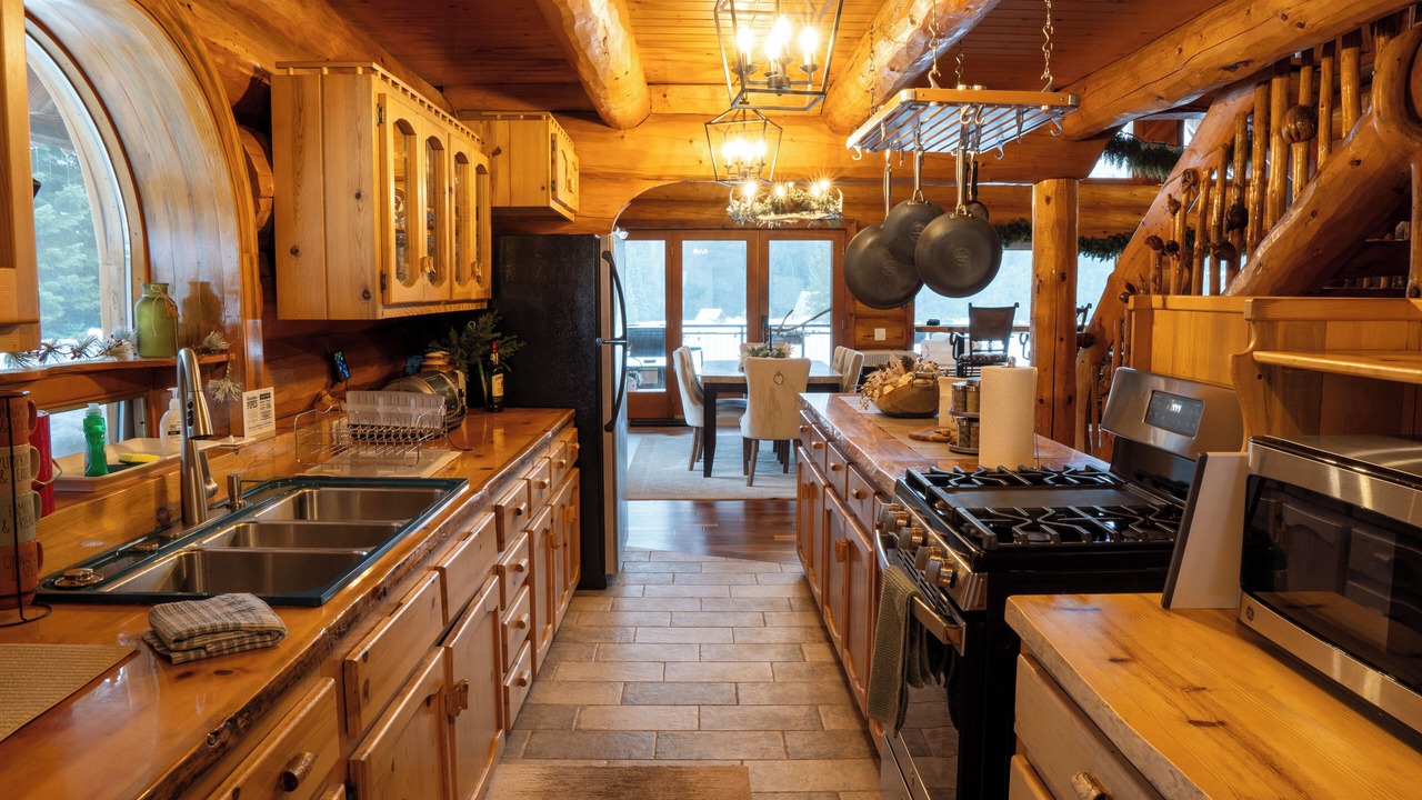 Photo of Kitchen in White Pass