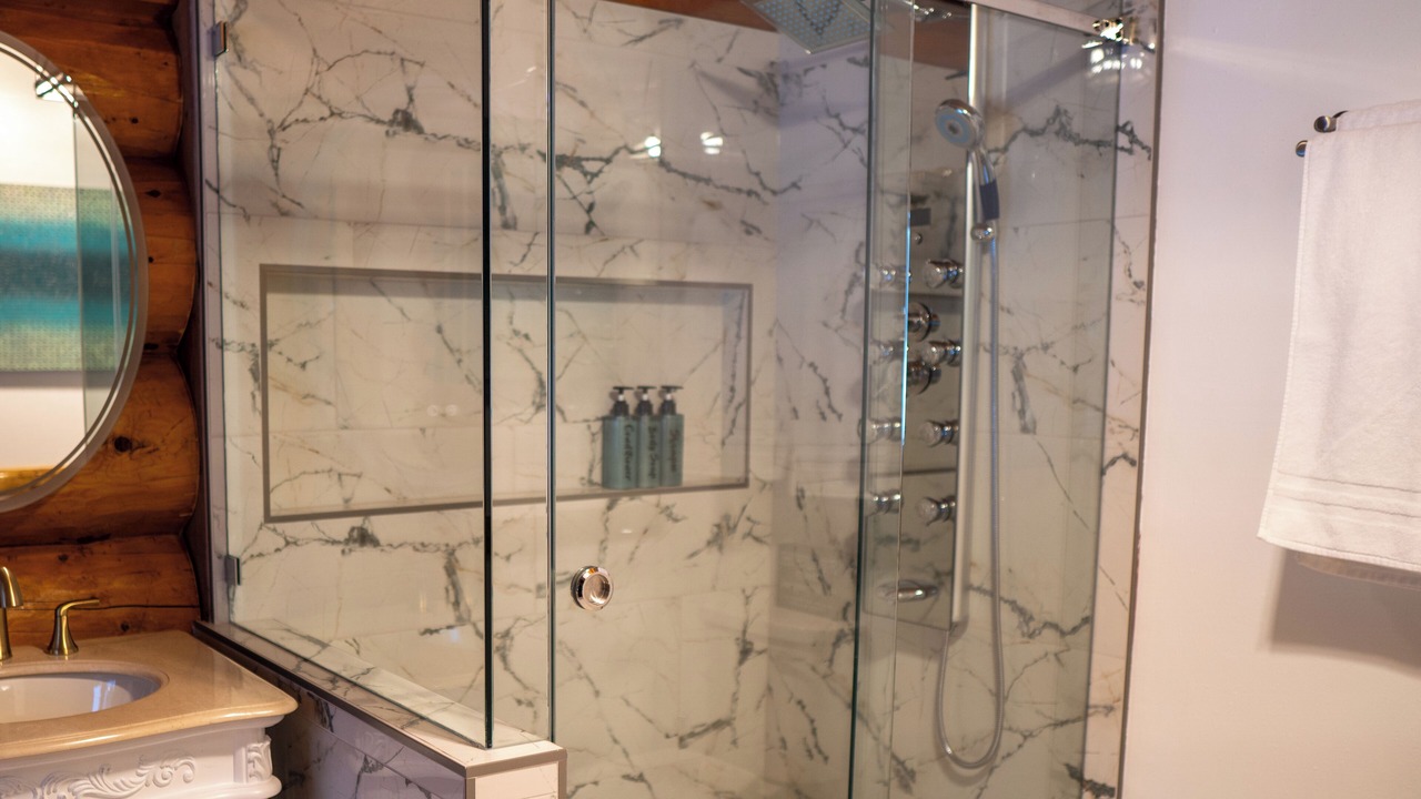 Photo of Bathroom in White Pass