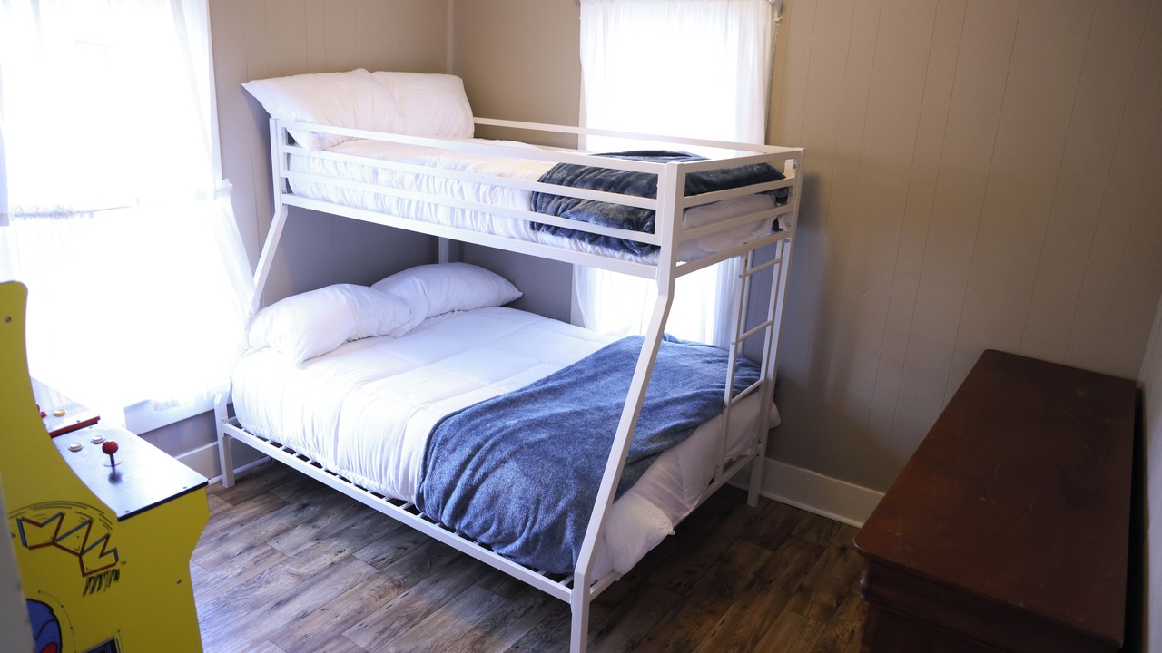 Photo of Bedroom in Trenton