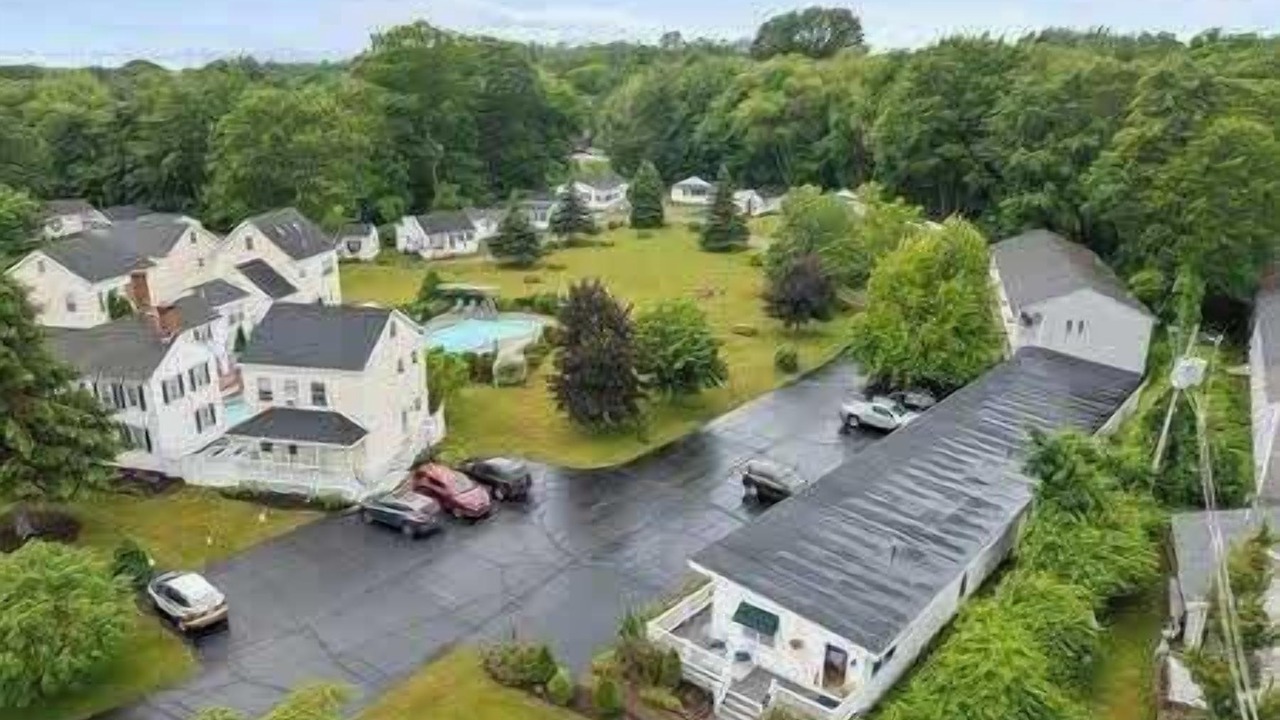 Photo of Others in Wells