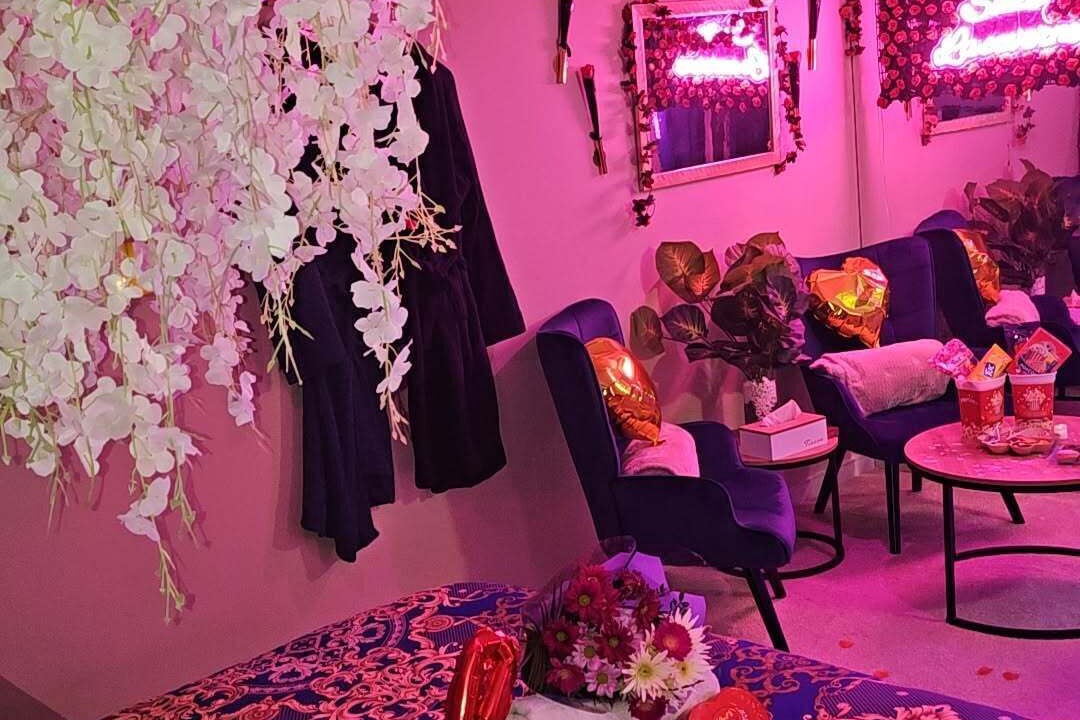 Photo of Bedroom in Antigone