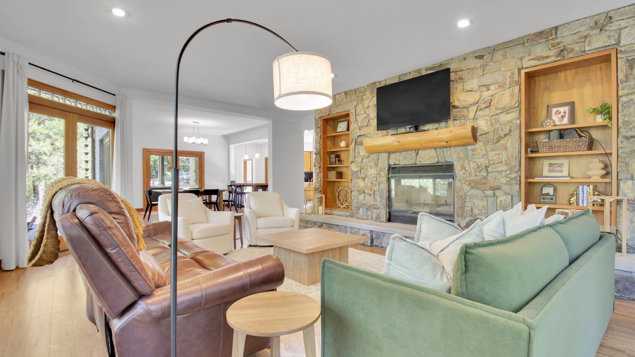 Photo of Livingroom in Stanly County