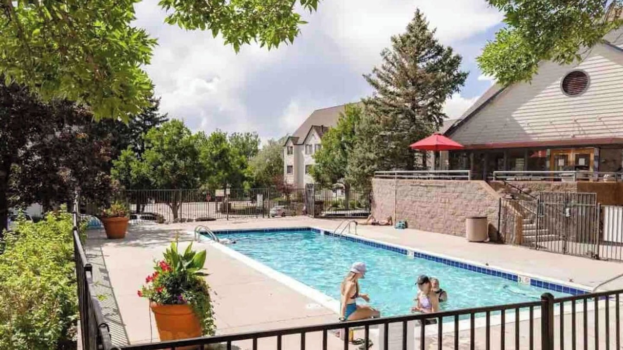 Photo of Outdoor in Englewood