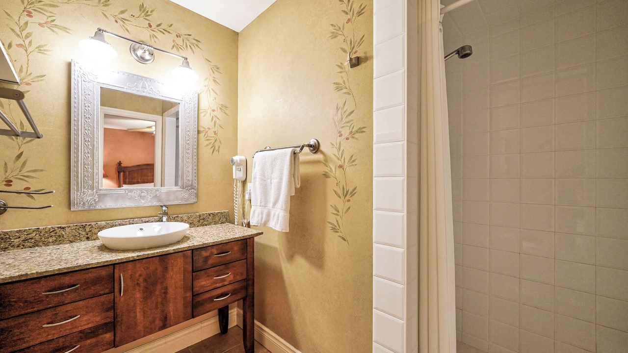 Photo of Bathroom in Niagara-on-the-Lake