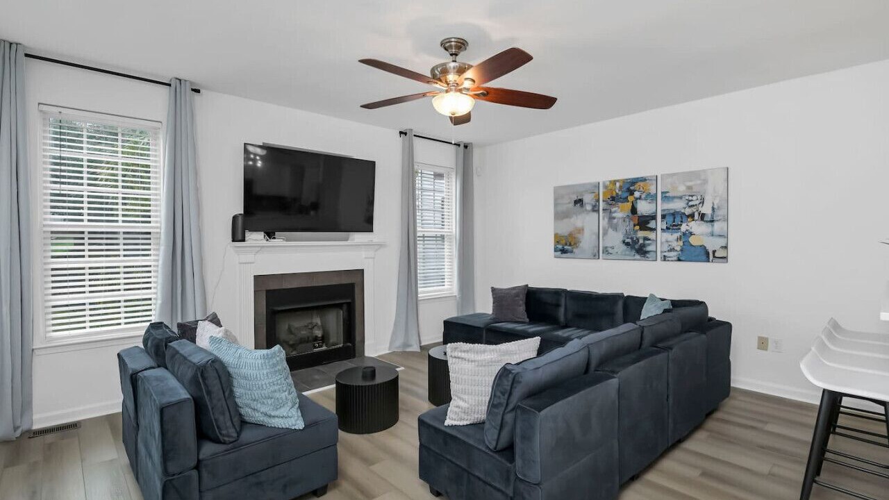 Photo of Livingroom in Earlewood