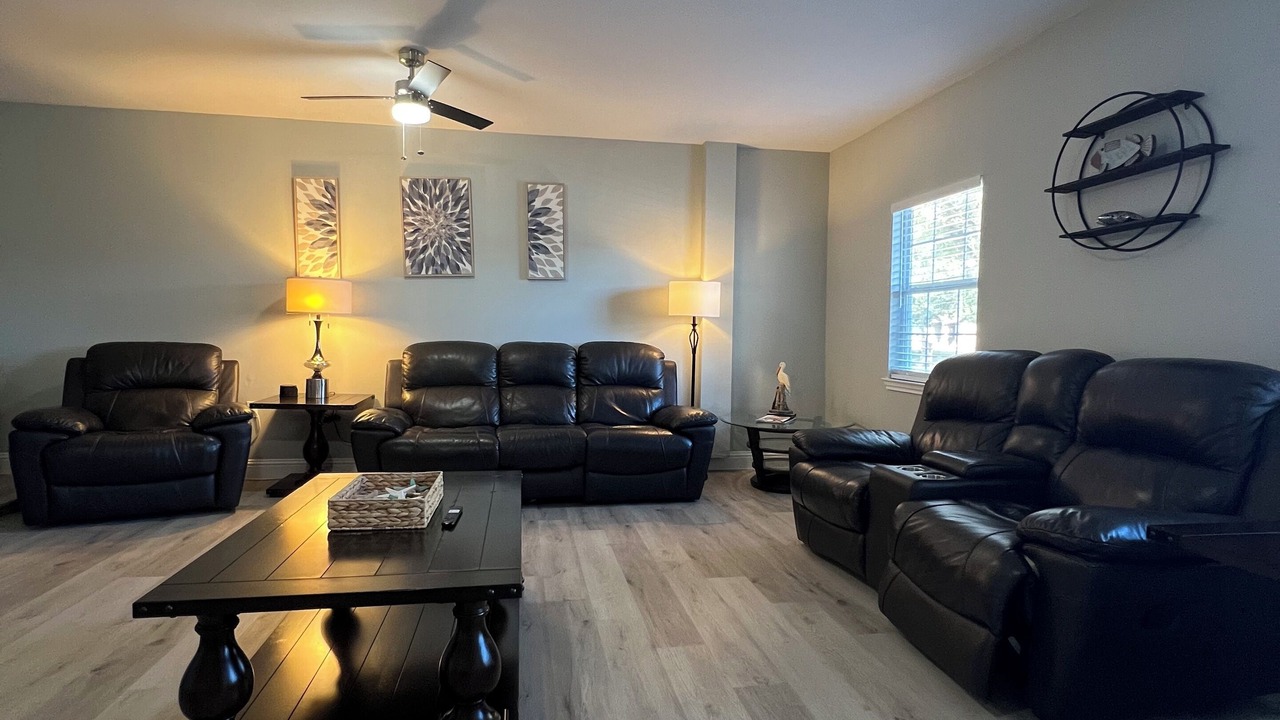 Photo of Livingroom in Southbelt/Ellington