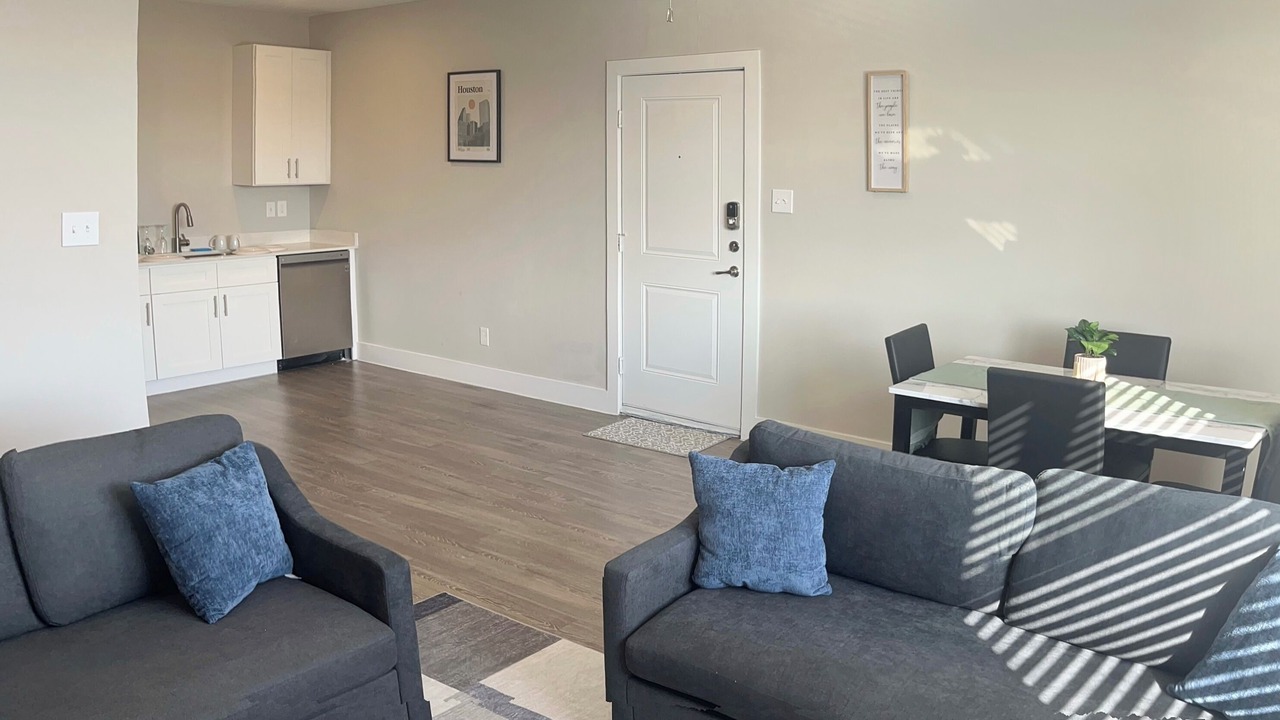 Photo of Livingroom in Spring Branch West