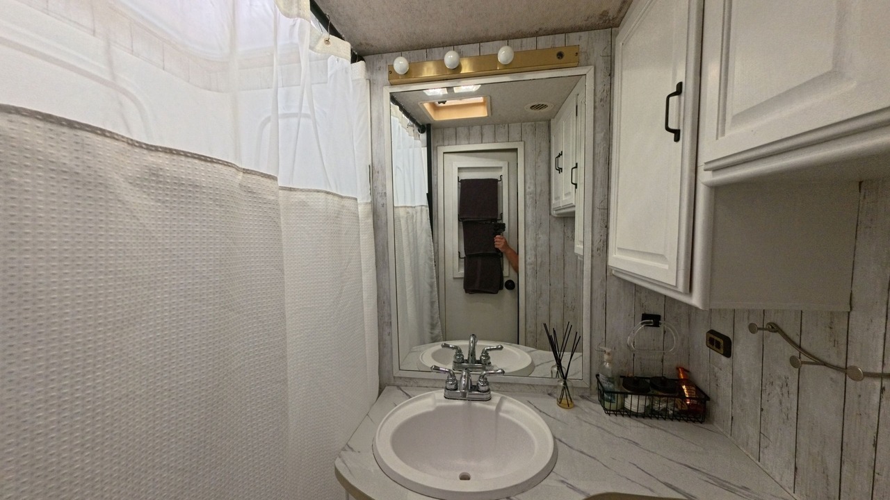 Photo of Bathroom in West Haven-Sylvan
