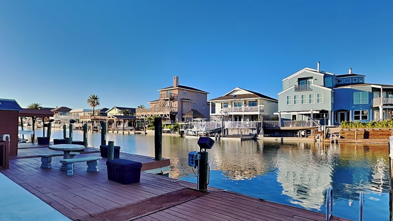 Photo of Others in City-by-the Sea