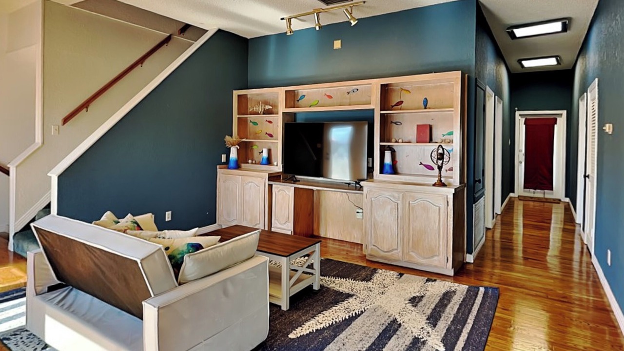 Photo of Bedroom in City-by-the Sea