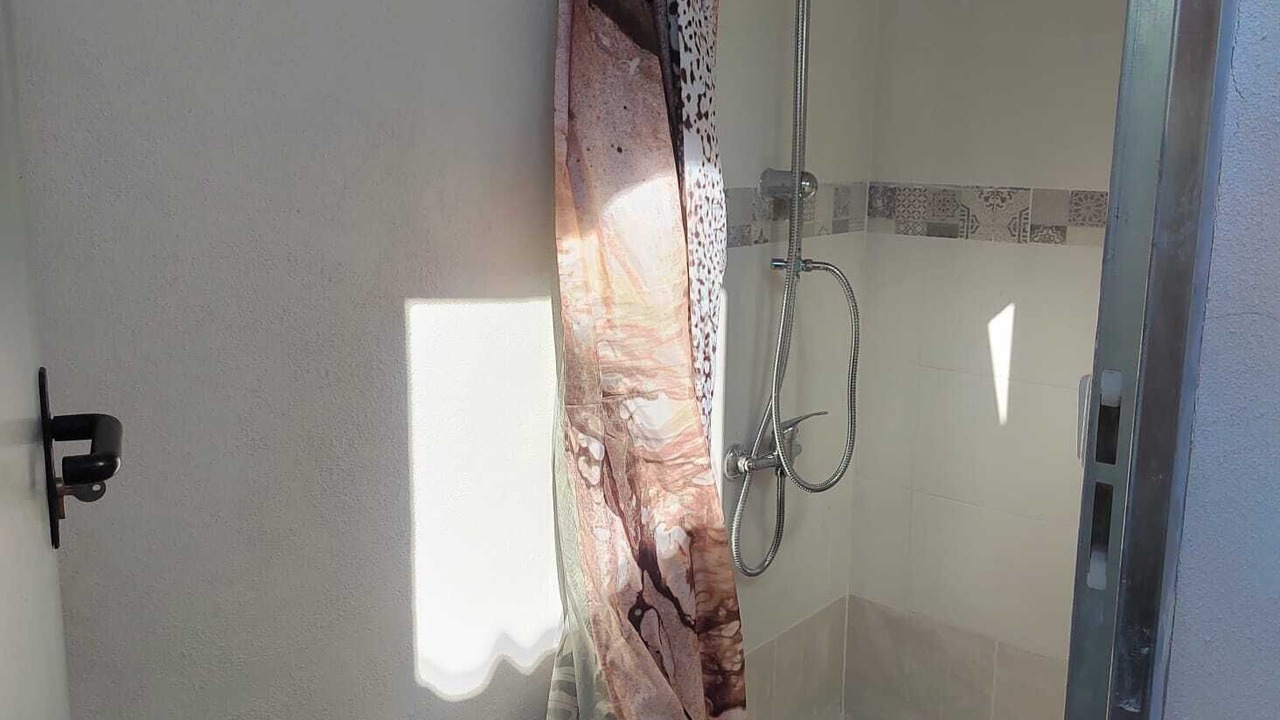 Photo of Bathroom in El Castell de Montornes