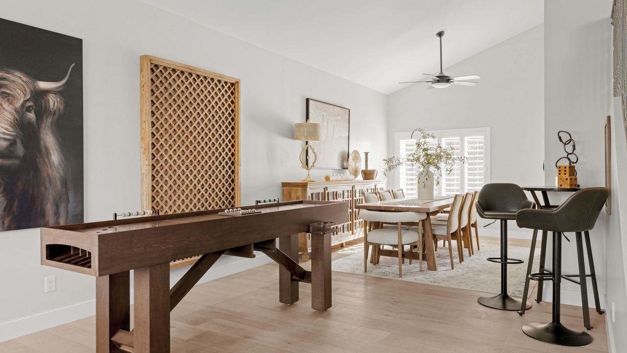 Photo of Bedroom in Paradise Valley Village